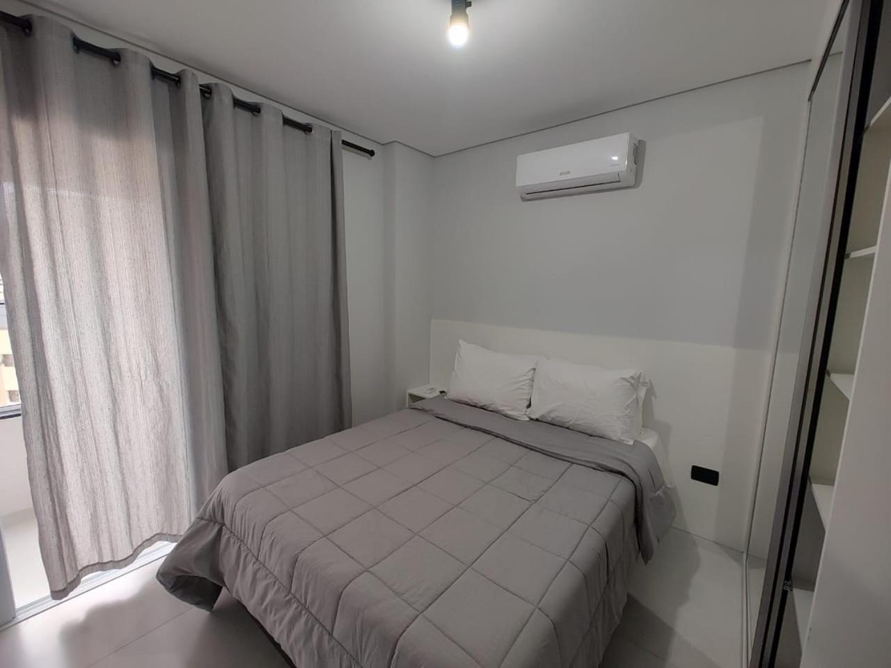 Apto Com Lazer Completo, Piscina, Ar, Mercadinho E Pet Friendly A 1 Min Da Praia 프라이아 그란데 외부 사진
